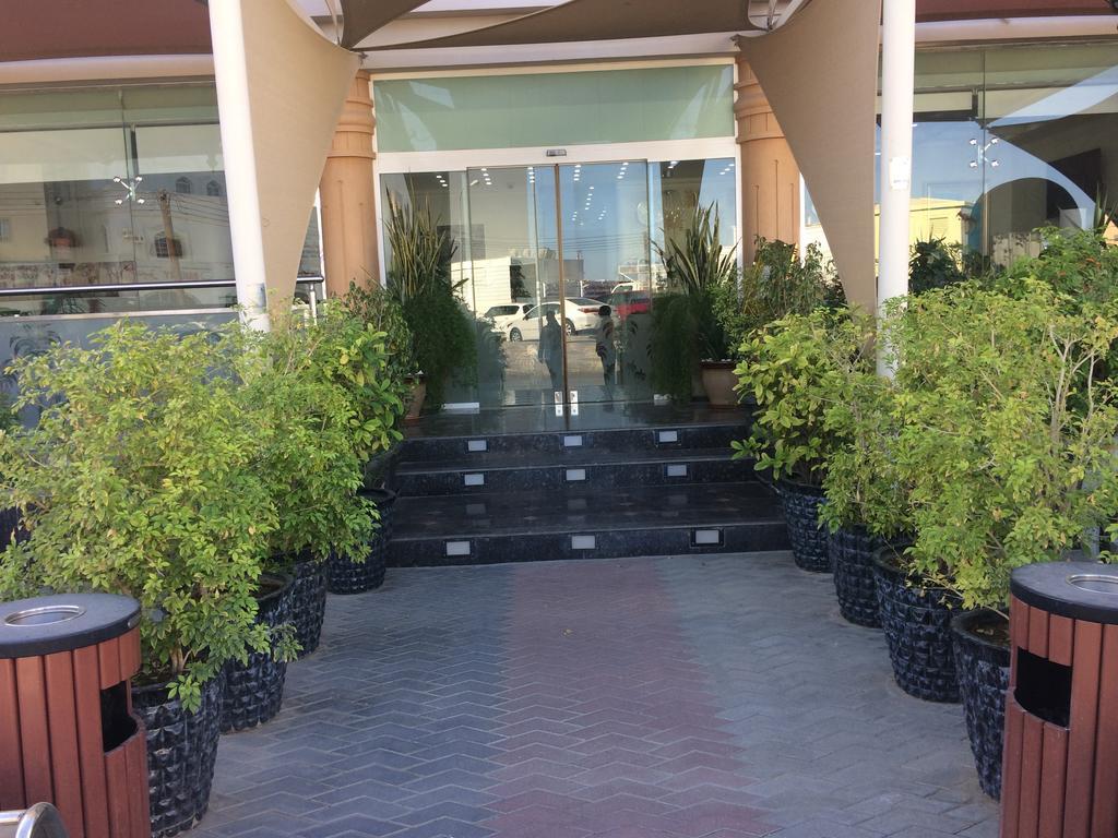 Oman Palm Hotel Suites Maszkat Kültér fotó